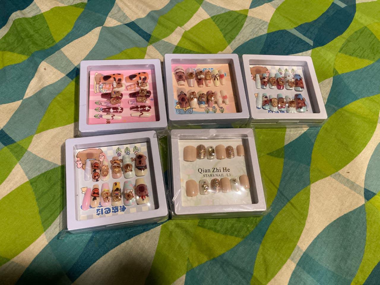 PREIMIUM QUALITY NAILS,LUXURIOUS,EASY TO USE NAILS