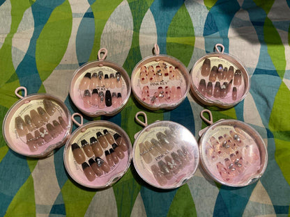 PREIMIUM QUALITY NAILS,LUXURIOUS,EASY TO USE NAILS