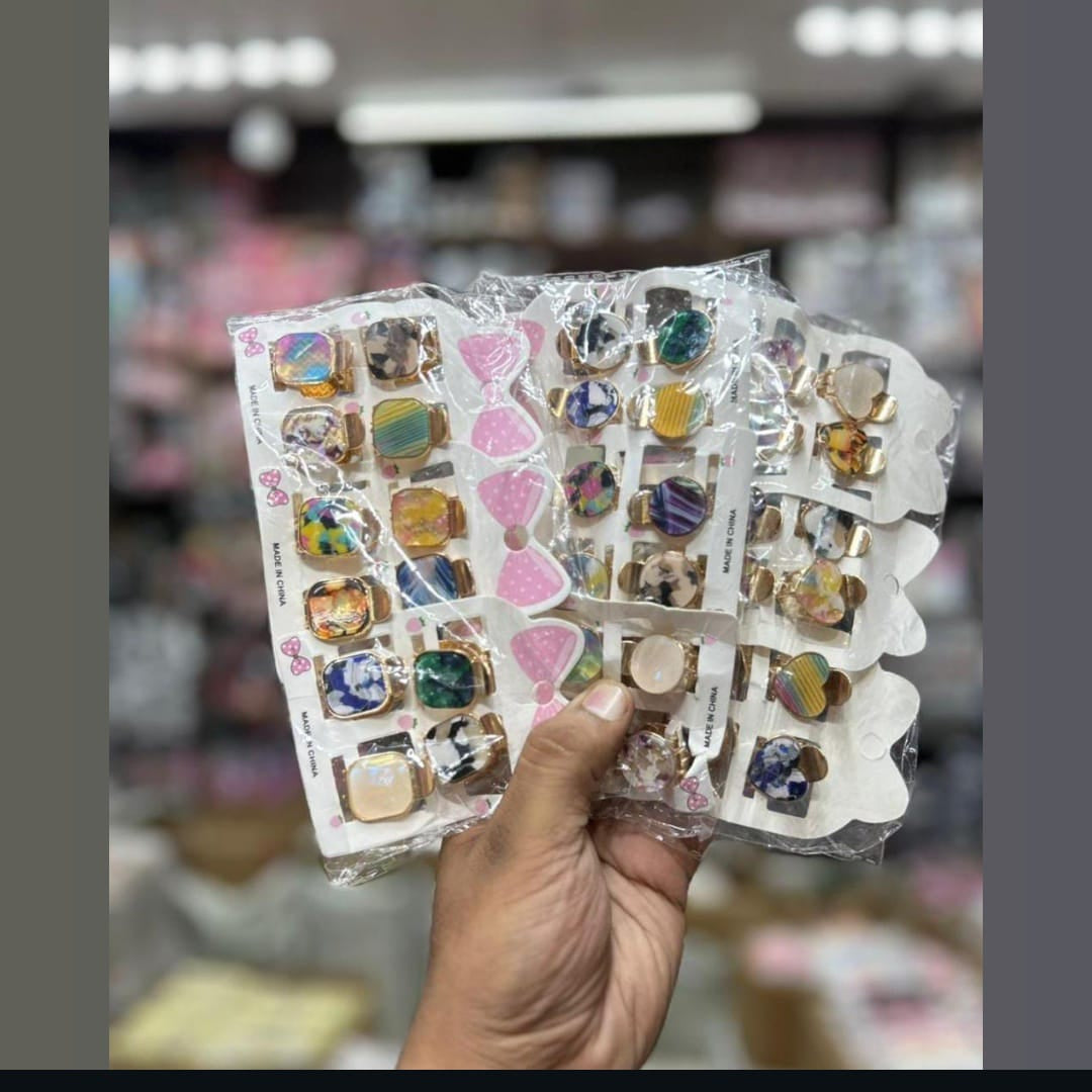 SMALL LUXURIOUS CLUTCHER (RANDOM)