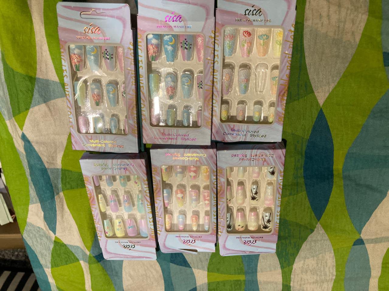 CUTE PREIMIUM NAILS,EASY TO USE,PRESS ON NAILS